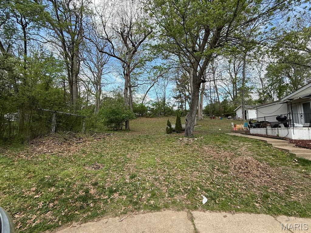 2609 Forest Lane High Ridge, MO 63049 - Photo 3 of 11