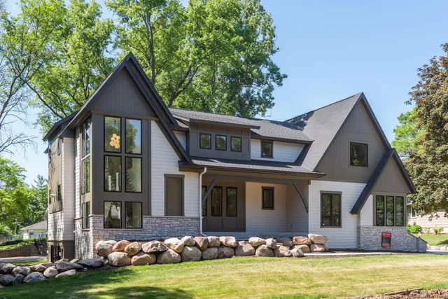 $2,900,000 | 2800 Casco Point Road, Orono, MN 55391