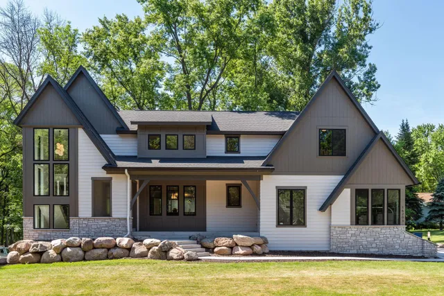 $2,900,000 | 2800 Casco Point Road, Orono, MN 55391