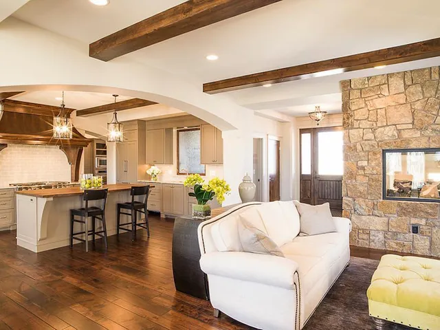 $2,900,000 | 2800 Casco Point Road, Orono, MN 55391