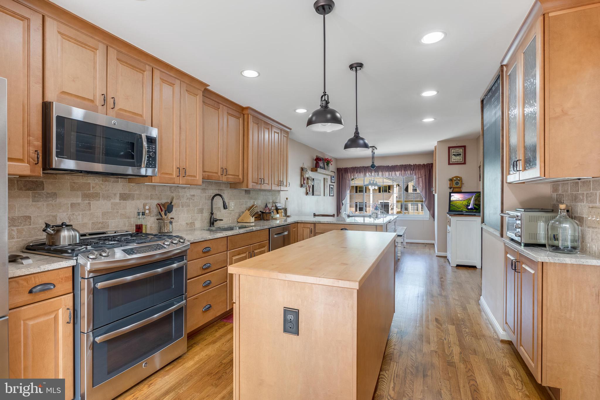 6006 Merryvale Court Springfield, VA 22152 - Photo 13 of 43