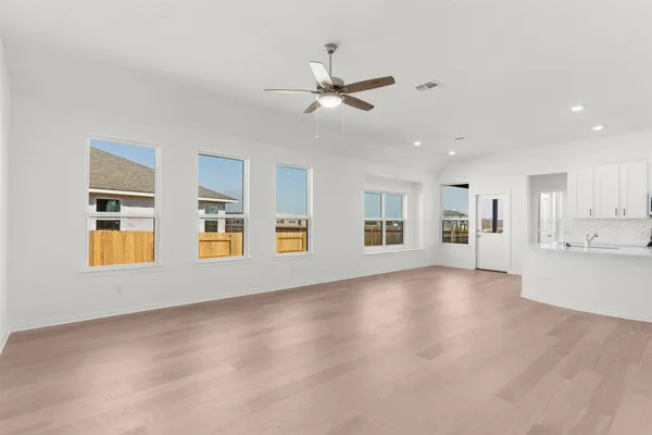 $299,999 | 25601 Flora Bella Lane, Elgin, TX 78621