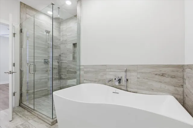 $3,950 | 4101 South Drexel Boulevard, Unit 101, Chicago, IL 60653