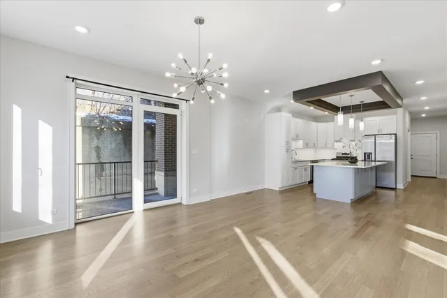 $3,950 | 4101 South Drexel Boulevard, Unit 101, Chicago, IL 60653