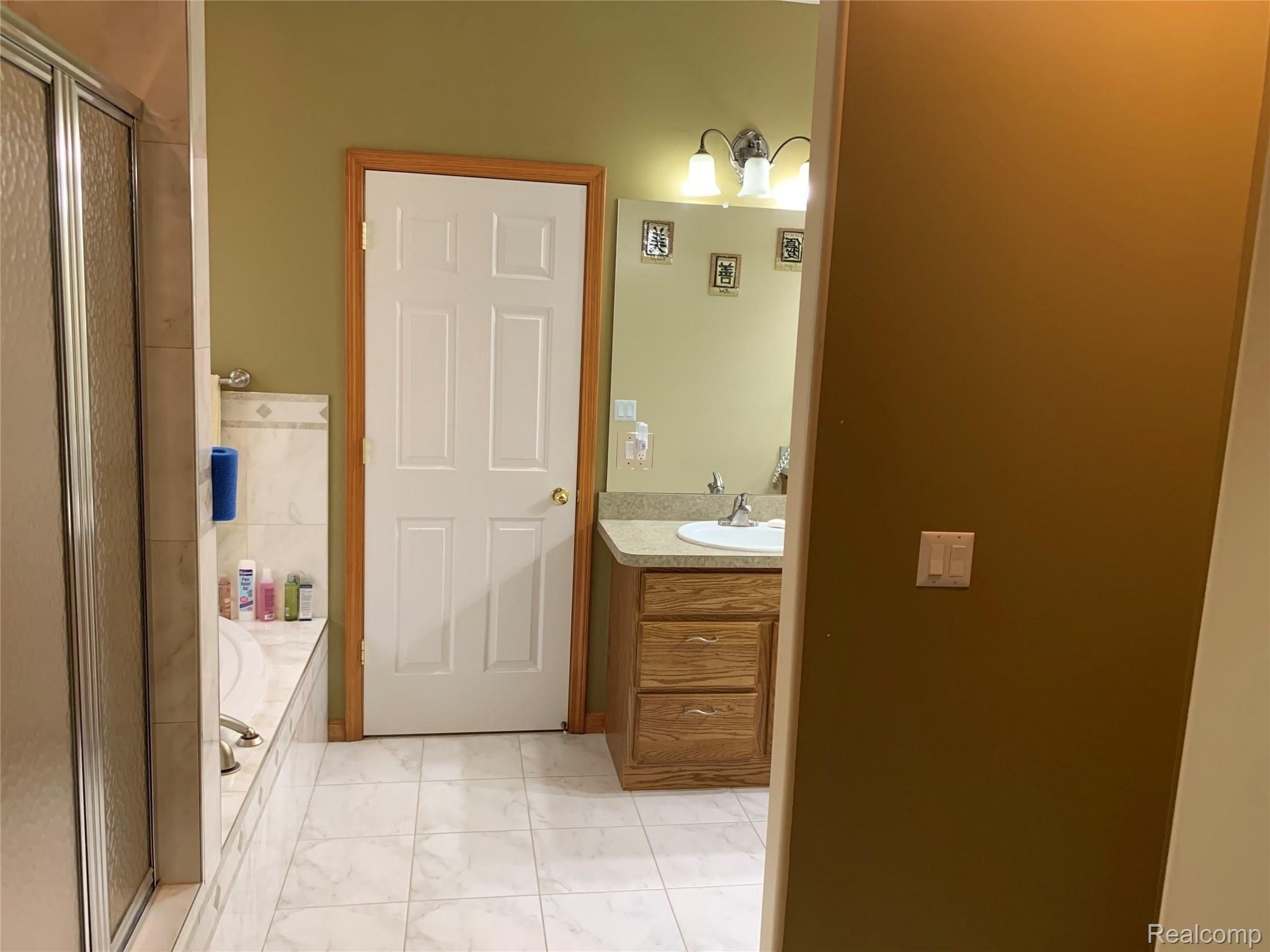 28838 King Road Romulus, MI 48174 - Photo 26 of 50 IMG_2878 (1).jpg