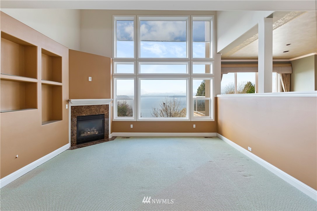 10430 47th Avenue Southwest Seattle, WA 98146 - Photo 16 of 24