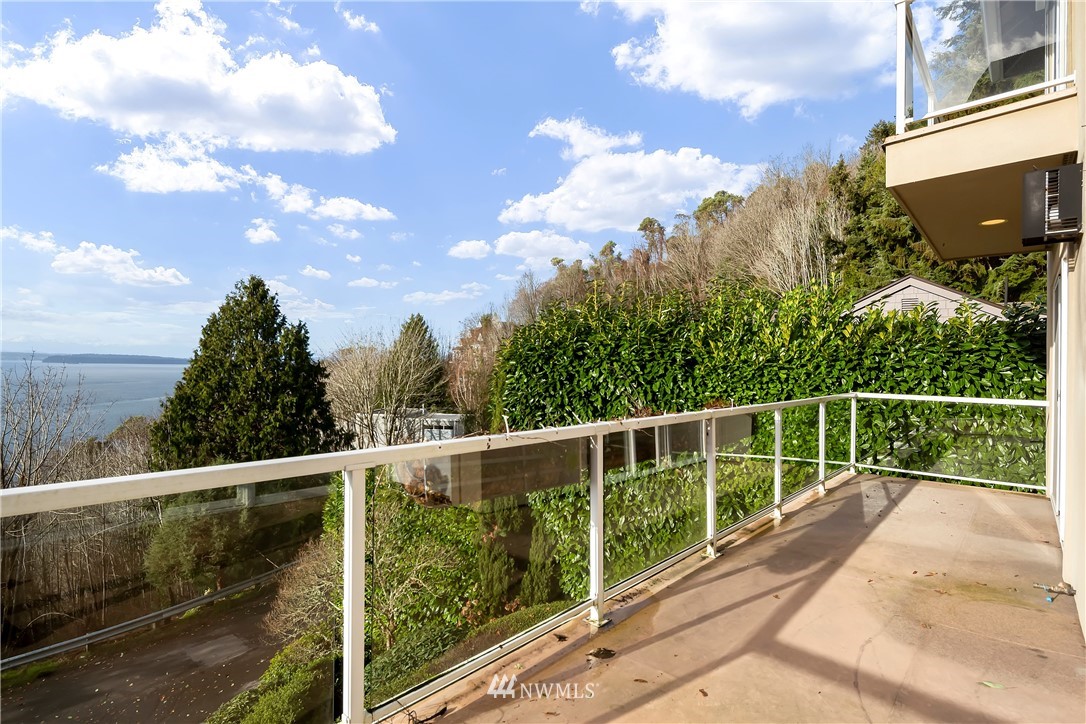 10430 47th Avenue Southwest Seattle, WA 98146 - Photo 22 of 24