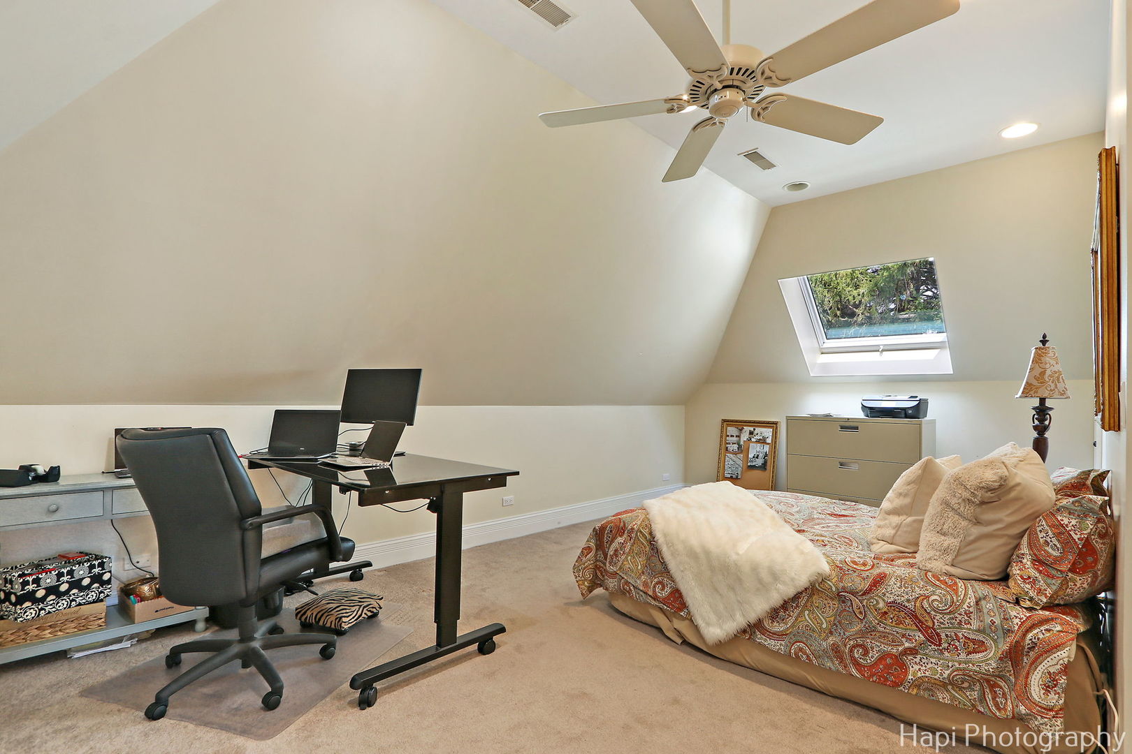 1828 Orchard Beach Road McHenry, IL 60050 - Photo 46 of 80 a bedroom with a workspace