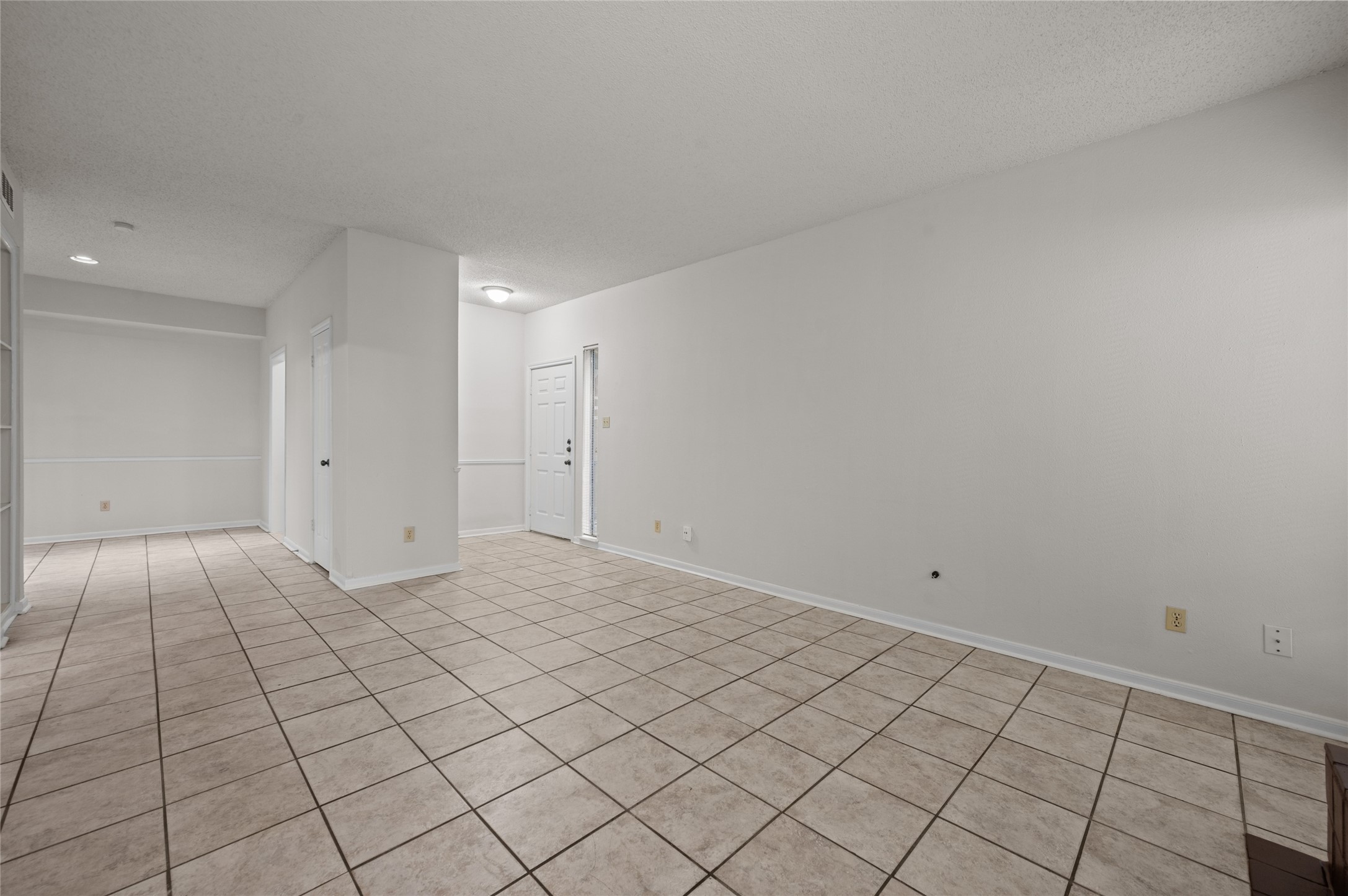 5718 Val Verde Street, Unit 1 Houston, TX 77057 - Photo 4 of 18