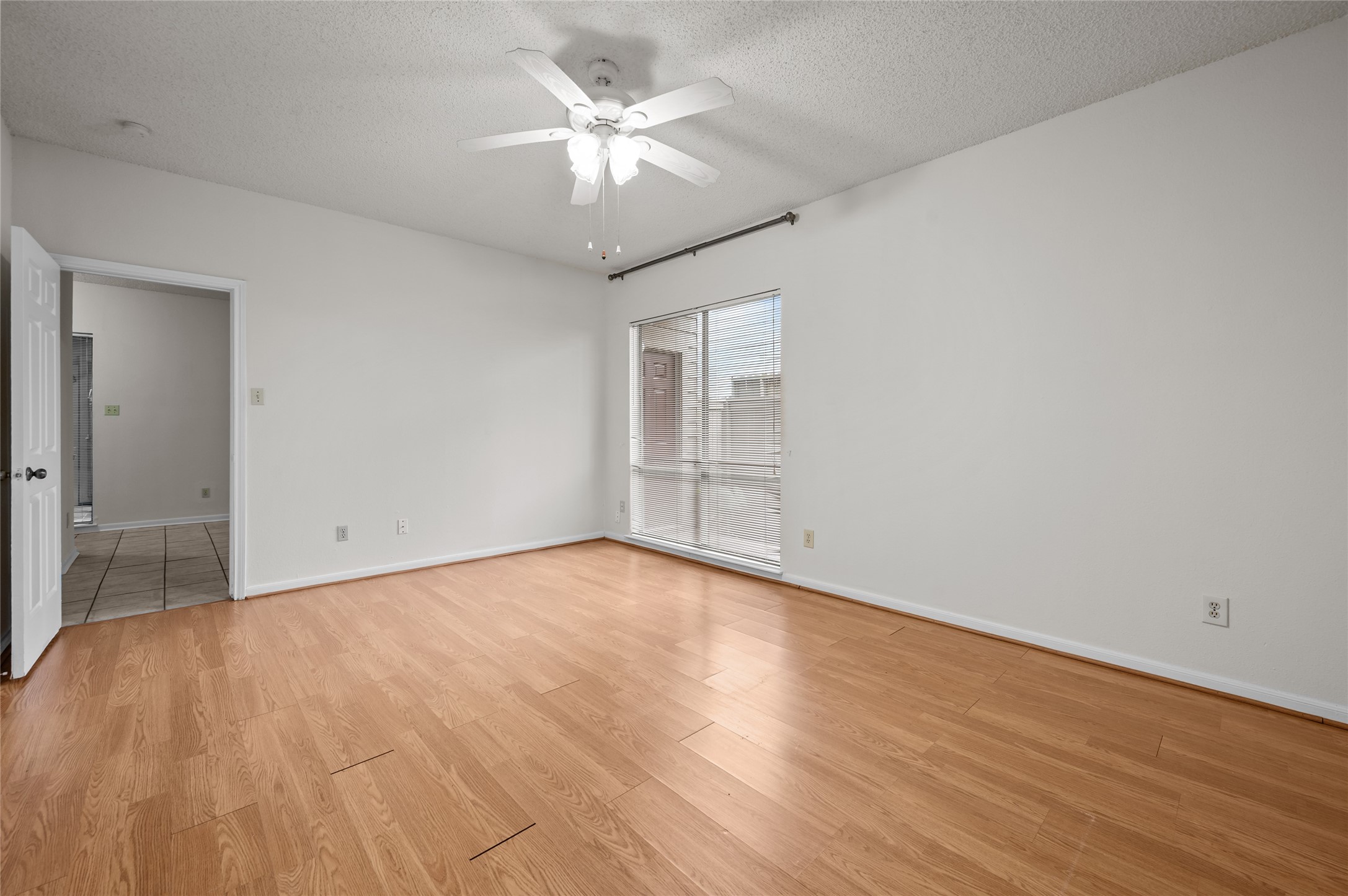 5718 Val Verde Street, Unit 1 Houston, TX 77057 - Photo 10 of 18