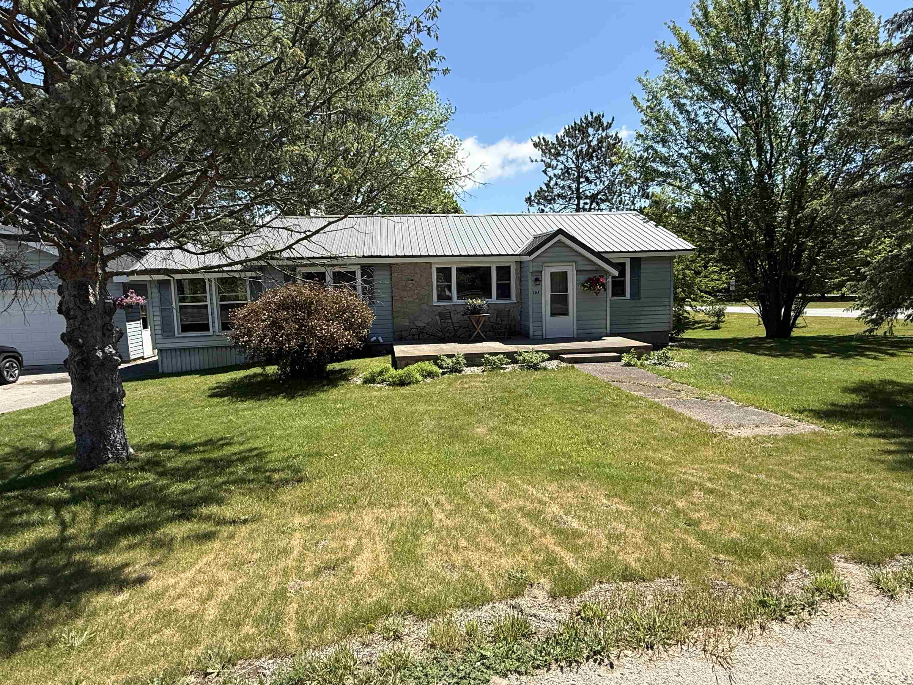 3586 East Long Lake Road Traverse City, MI 49685 - Photo 2 of 20