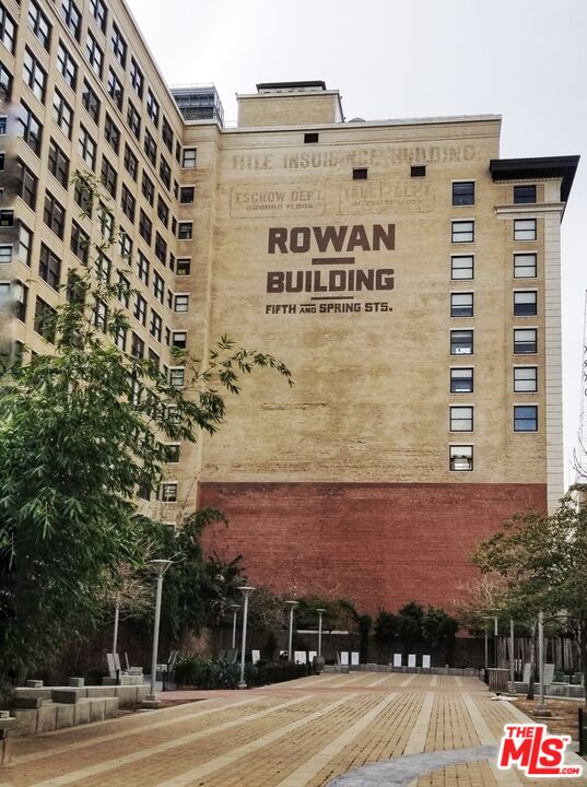 460 South Spring Street, Unit 1205 Los Angeles, CA 90013 - Photo 37 of 37 a view of a building