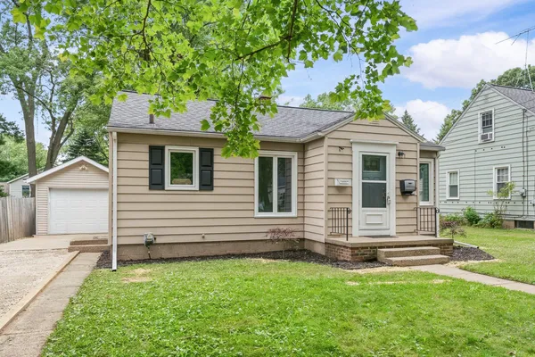 $249,329 | 2928 Lorraine Avenue, Kalamazoo, MI 49008