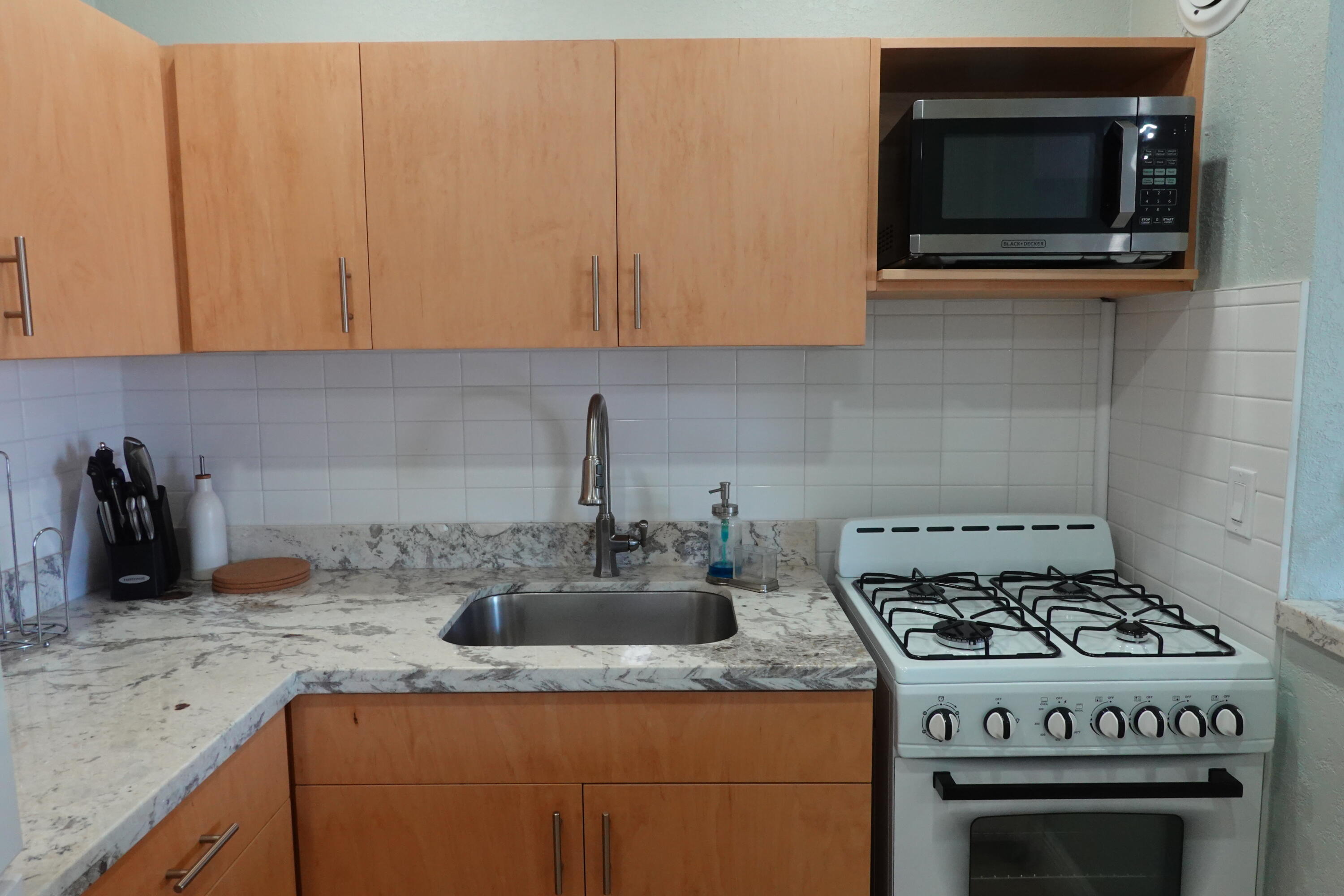 301 East McNab Road, Unit 113 Pompano Beach, FL 33060 - Photo 9 of 21 1F395650-0B51-4489-BCE7-50F6894BFA60