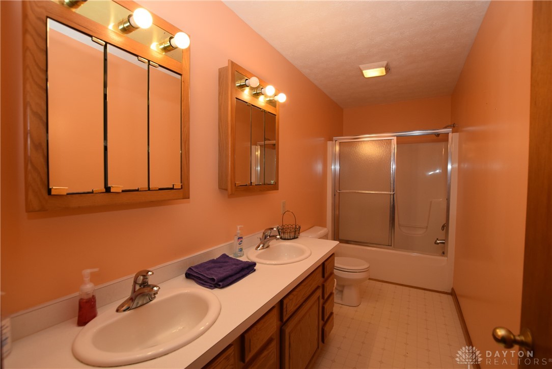 8535 Flick Road Tipp City, OH 45371 - Photo 13 of 33 Gallery Image 13