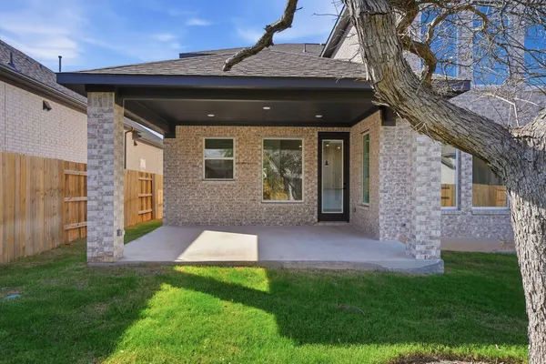 $696,644 | 304 Kristen Oak Drive, Georgetown, TX 78628