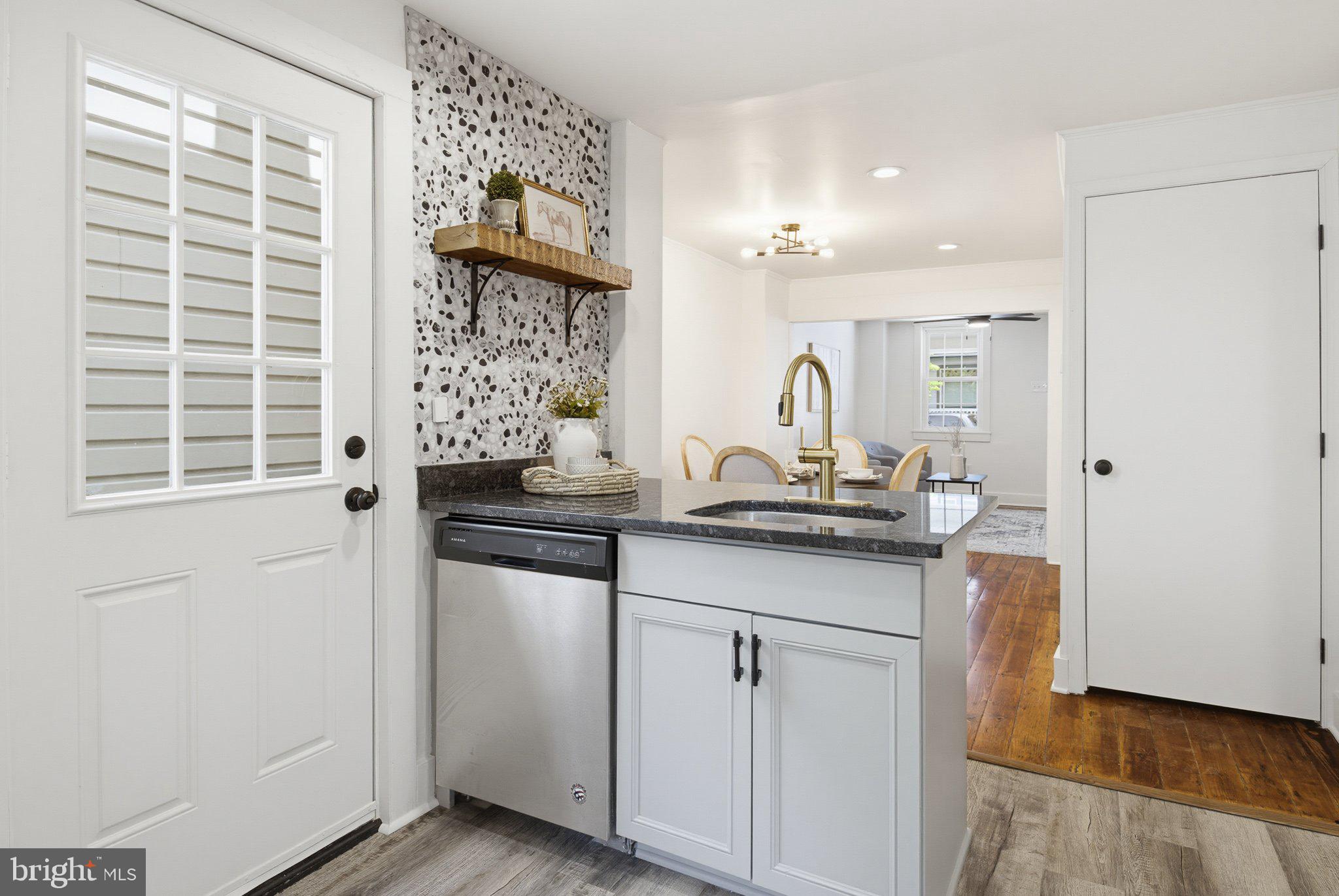 16 North Locust Street Lititz, PA 17543 - Photo 16 of 34 Kitchen