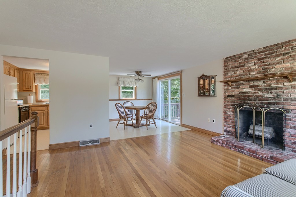 21 Jef Road Billerica, MA 01821 - Photo 6 of 30