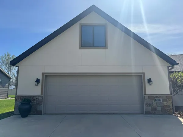 $549,900 | 2122 37th Street South, St. Cloud, MN 56301