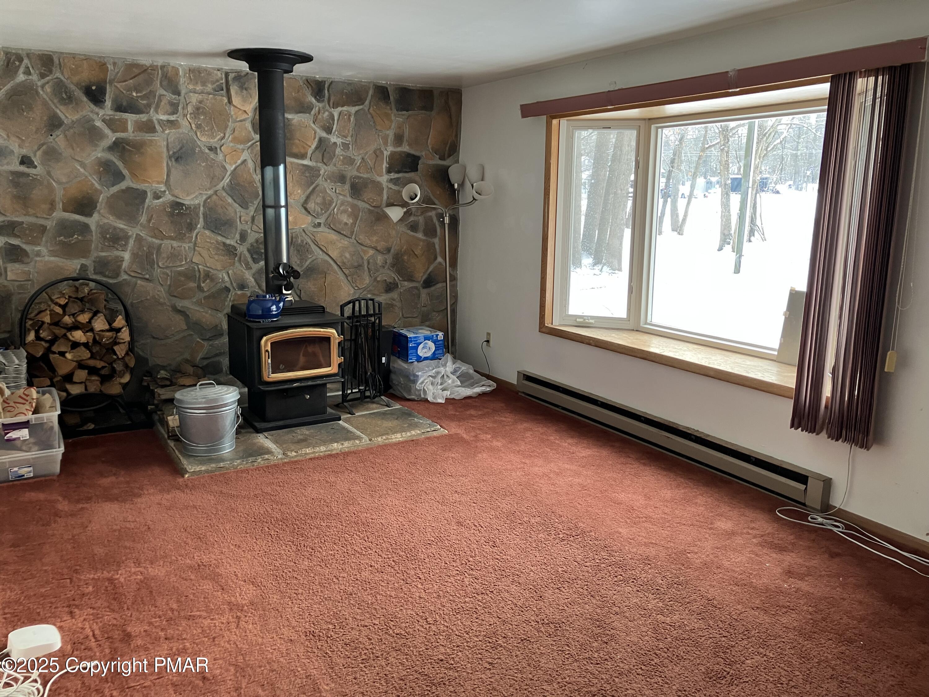 367 Mountain Road Albrightsville, PA 18210 - Photo 5 of 23 IMG_3438