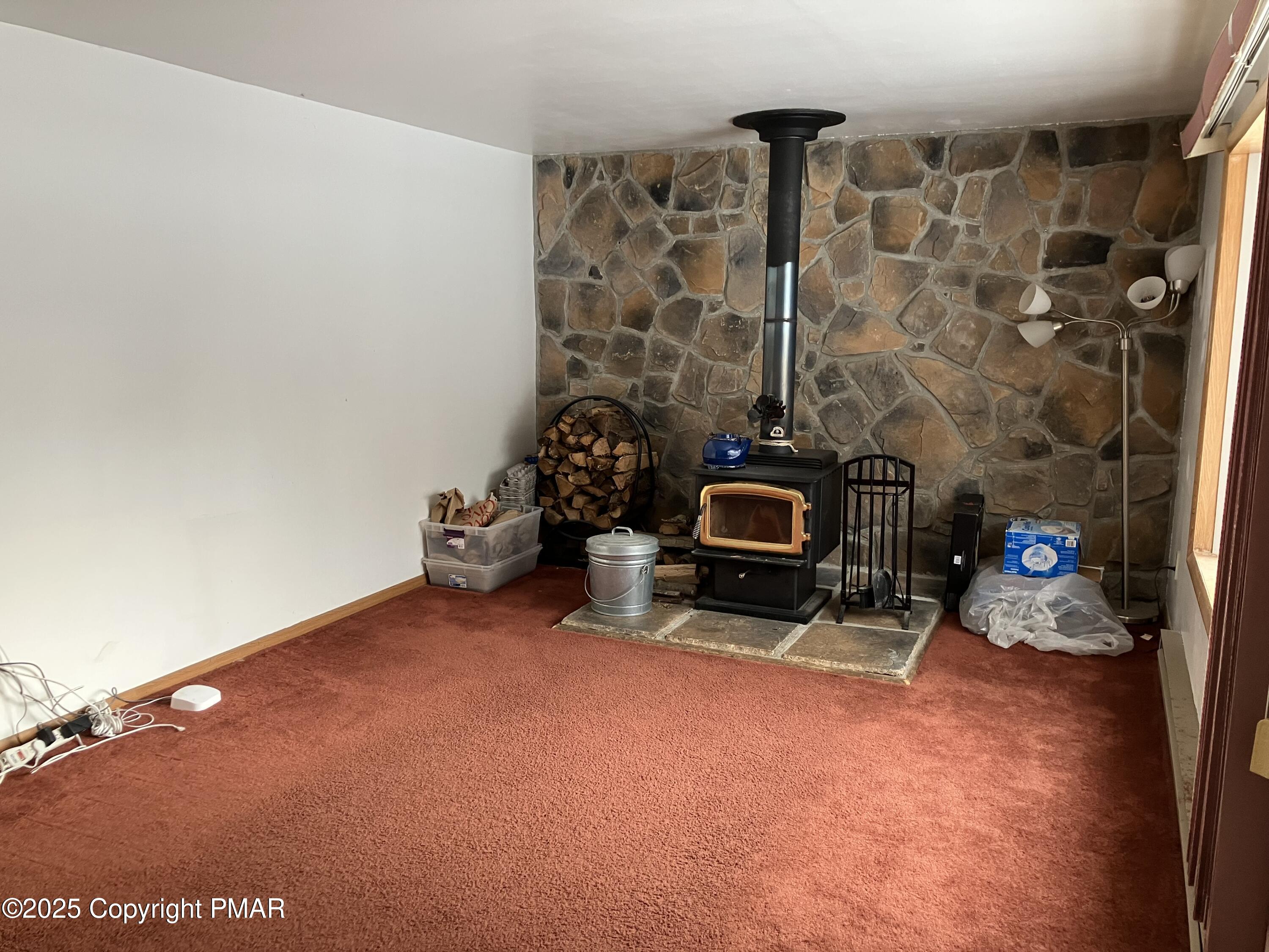 367 Mountain Road Albrightsville, PA 18210 - Photo 6 of 23 IMG_3437