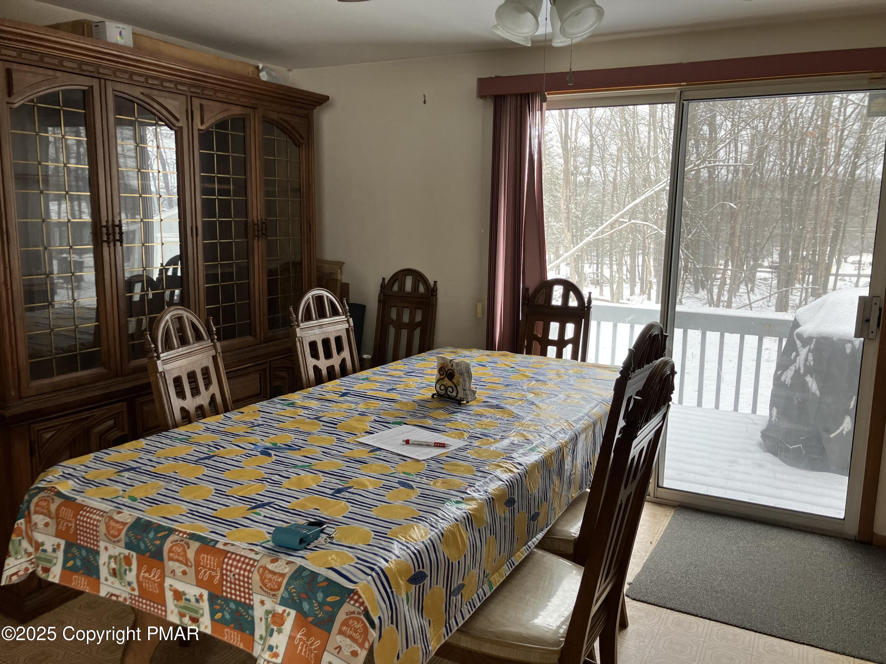 367 Mountain Road Albrightsville, PA 18210 - Photo 7 of 23 IMG_3441