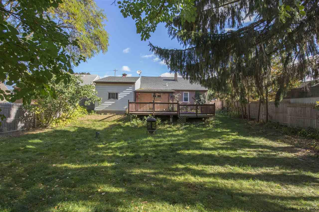 17 Birch Tree Road Colonie, NY 12205 - Photo 12 of 15 Photo 12