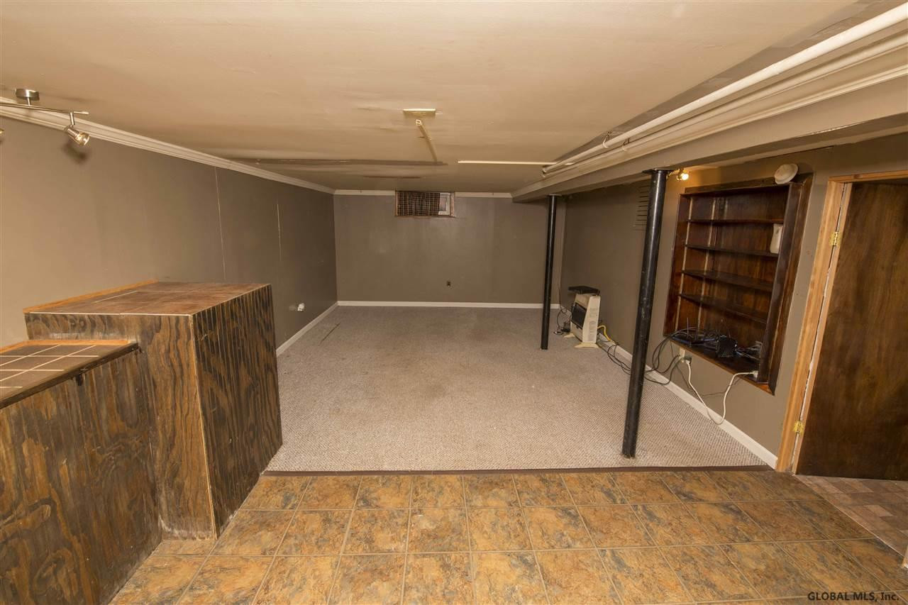 17 Birch Tree Road Colonie, NY 12205 - Photo 9 of 15 Photo 9