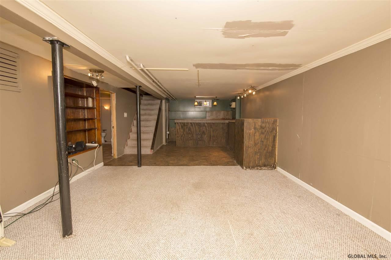 17 Birch Tree Road Colonie, NY 12205 - Photo 10 of 15 Photo 10