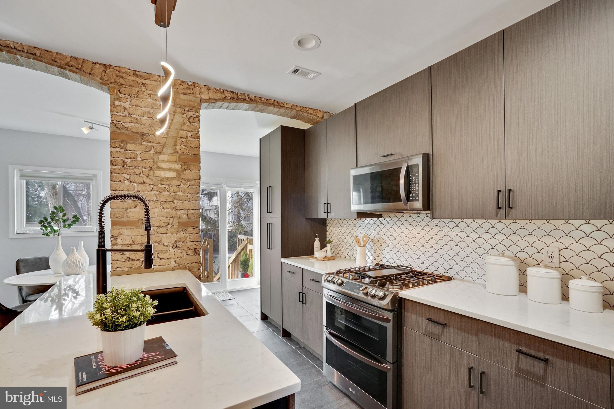 5232 5th Street Northwest Washington, DC 20011 - Photo 9 of 34