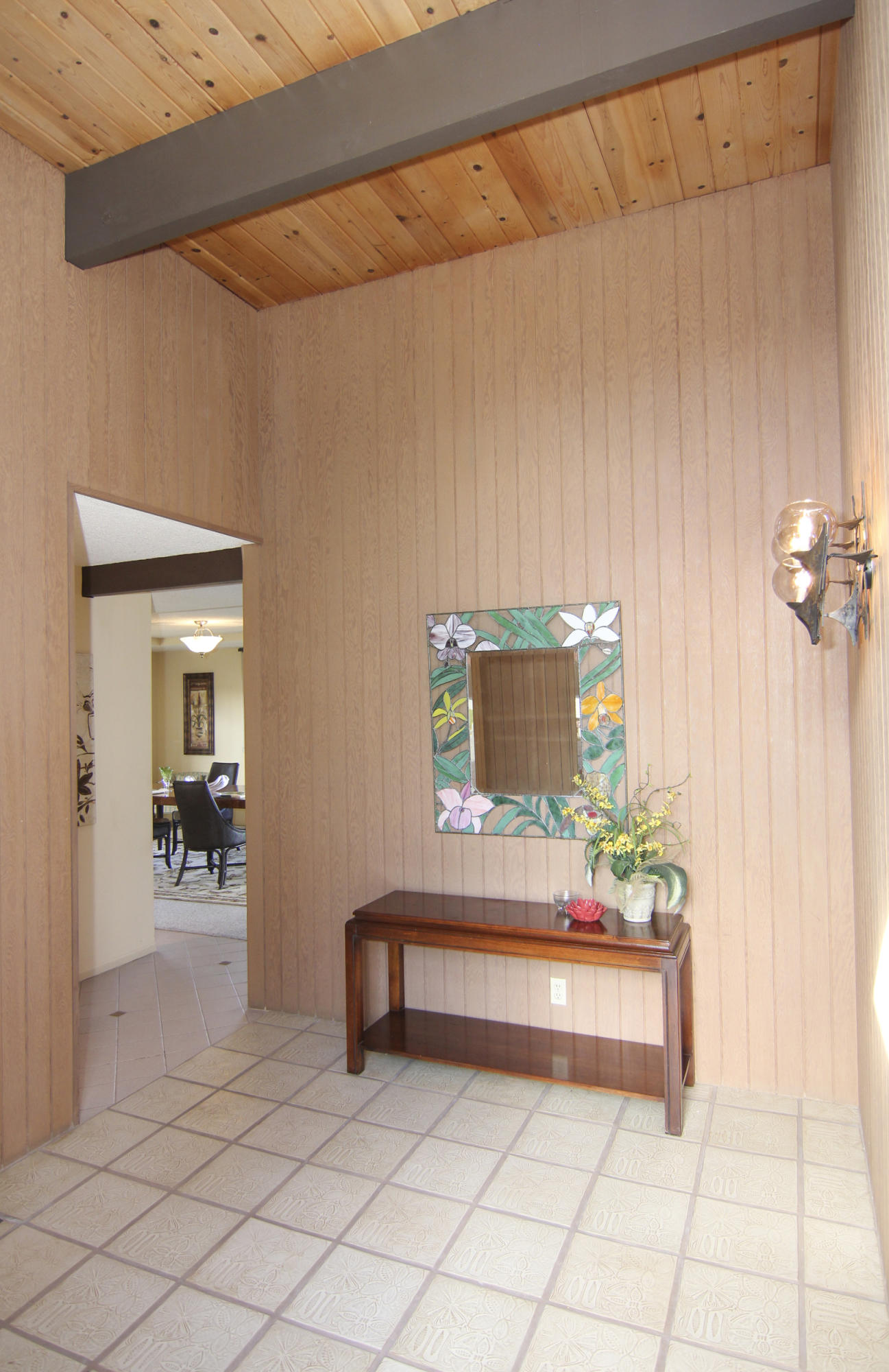 Spacious Entry