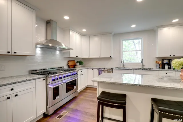 $435,000 | 1431 Hwy 104 Quincy Il 62305, Quincy, IL 62305