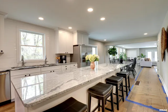 $435,000 | 1431 Hwy 104 Quincy Il 62305, Quincy, IL 62305