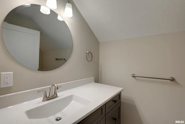 $435,000 | 1431 Hwy 104 Quincy Il 62305, Quincy, IL 62305