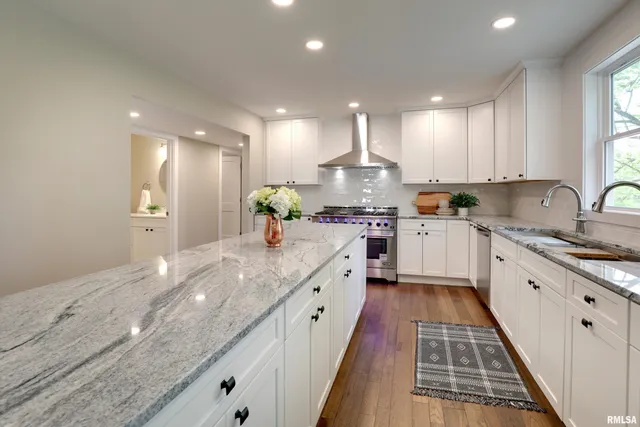 $435,000 | 1431 Hwy 104 Quincy Il 62305, Quincy, IL 62305