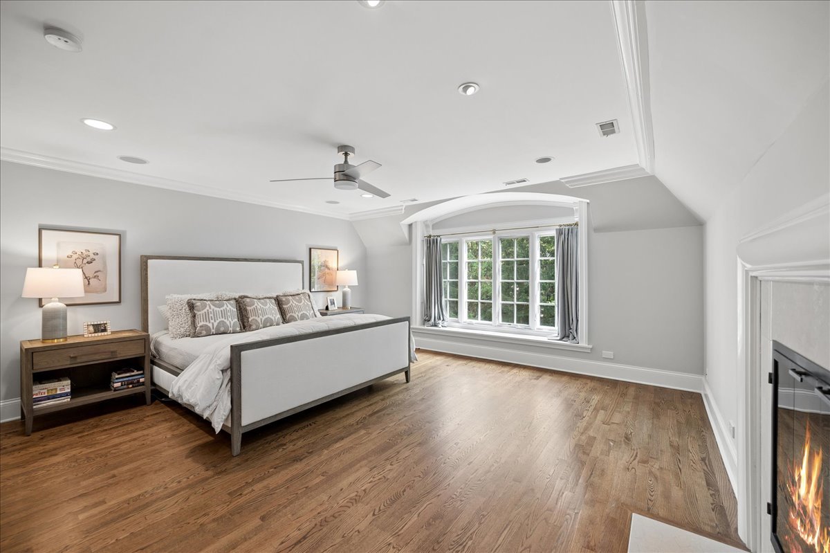 566 Willow Road Winnetka, IL 60093 - Photo 15 of 38