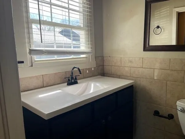 $895 | 105 College Street, Wylie, TX 75098