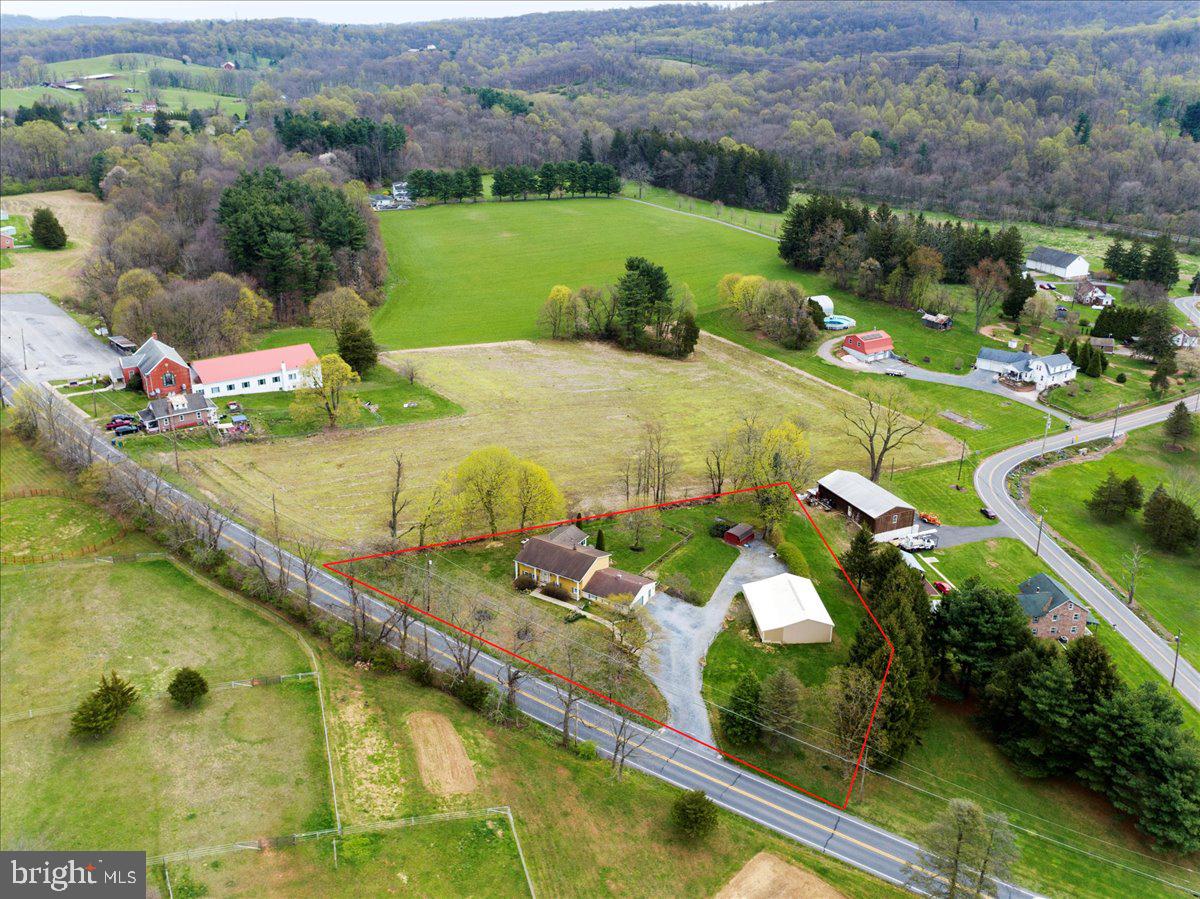 1296 Fritztown Road Reinholds, PA 17569 - Photo 8 of 60 Gallery Image 8