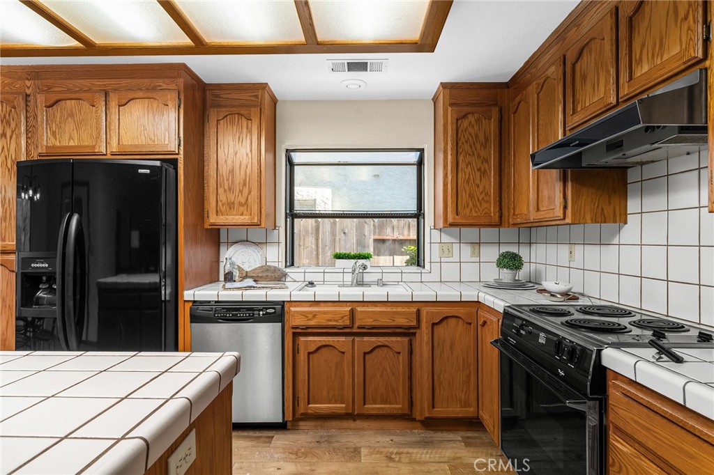 250 Picholine Way Chico, CA 95928 - Photo 17 of 53