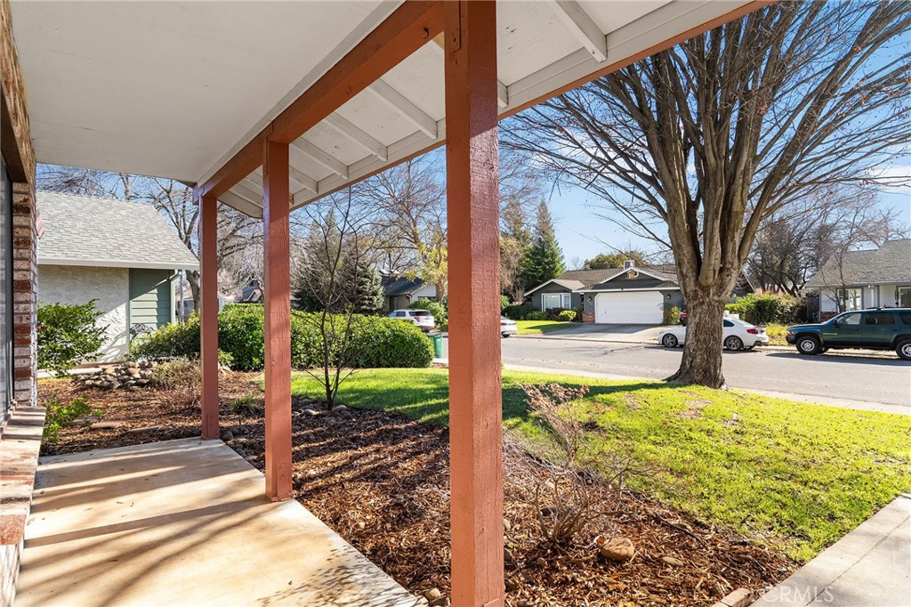 250 Picholine Way Chico, CA 95928 - Photo 4 of 53