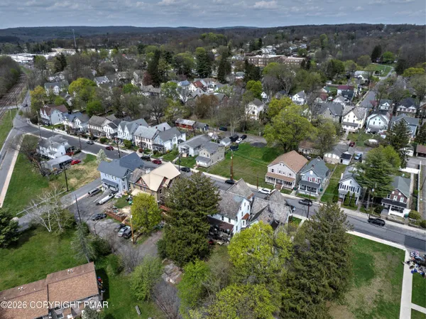 $299,900 | 39 Lackawanna Avenue, East Stroudsburg, PA 18301