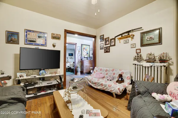 $299,900 | 39 Lackawanna Avenue, East Stroudsburg, PA 18301
