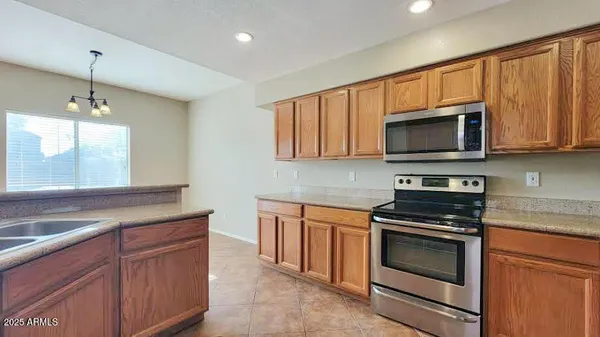 $2,150 | 3523 West Chama Drive, Glendale, AZ 85310