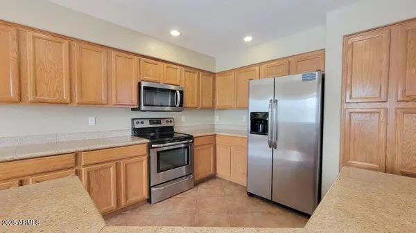 $2,150 | 3523 West Chama Drive, Glendale, AZ 85310