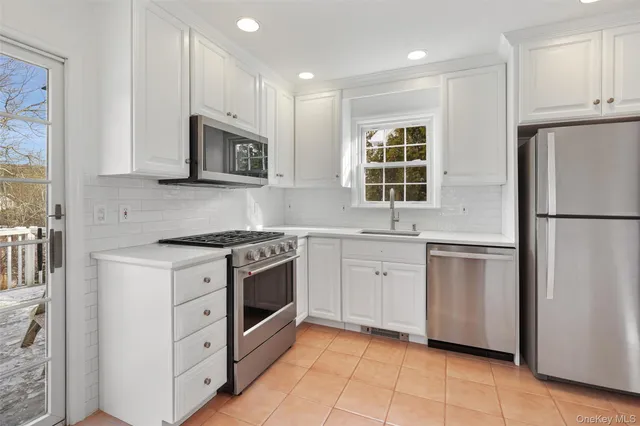 $4,875 | 89 Huntville Road, Katonah, NY 10536