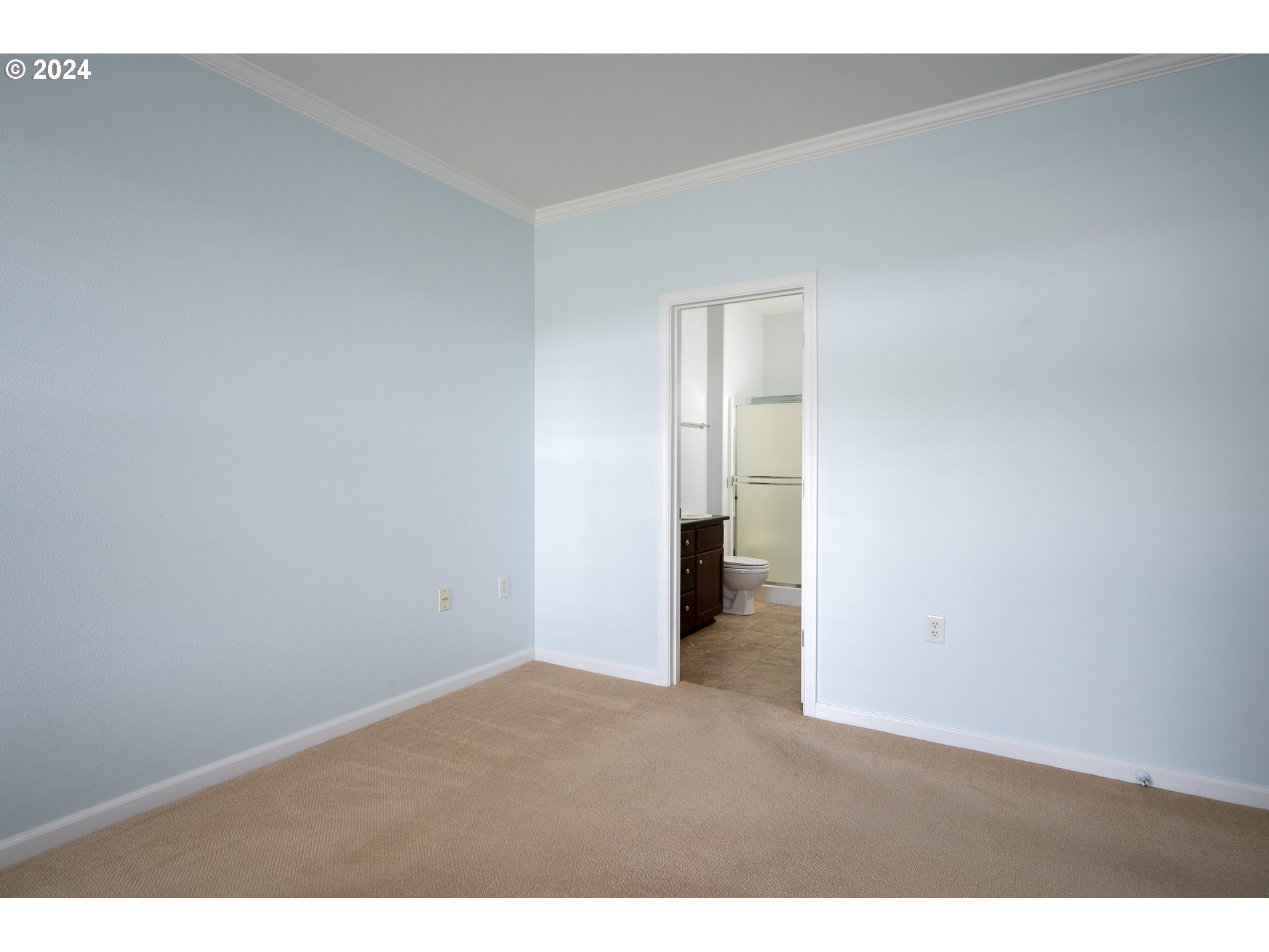 2395 Snowberry Ridge Court West Linn, OR 97068 - Photo 15 of 37 a view of an empty room