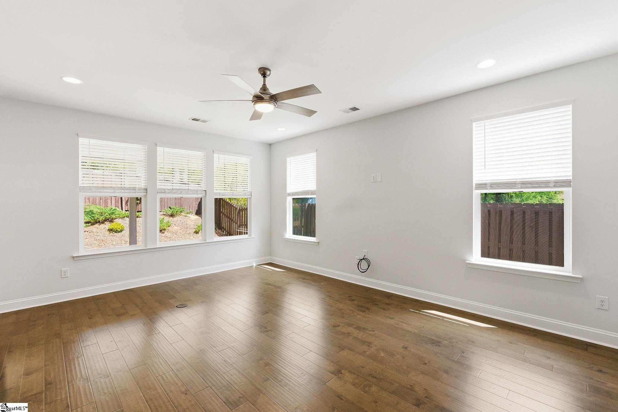 215 Wrightwood Lane Greer, SC 29650 - Photo 10 of 31