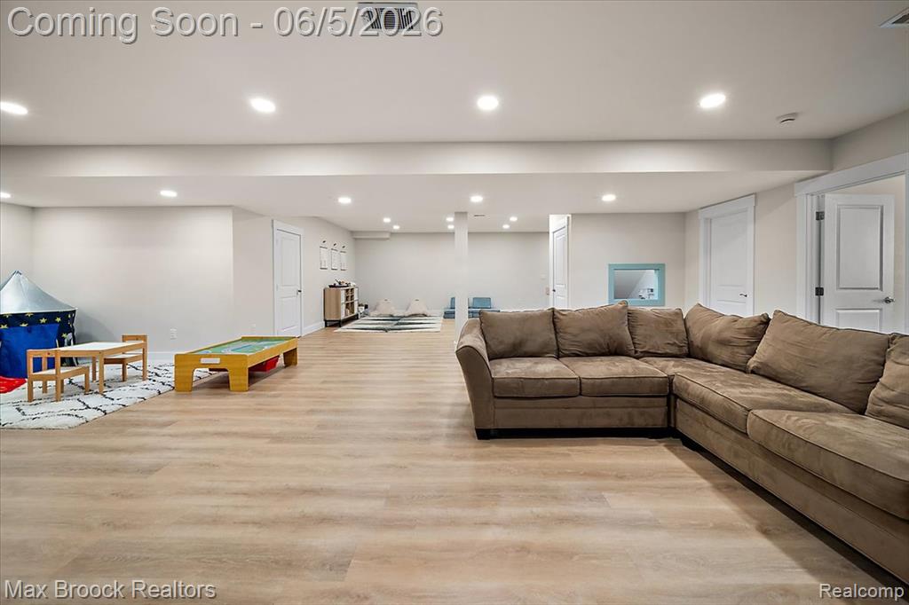 1942 Nottingham Drive Rochester Hills, MI 48307 - Photo 75 of 97