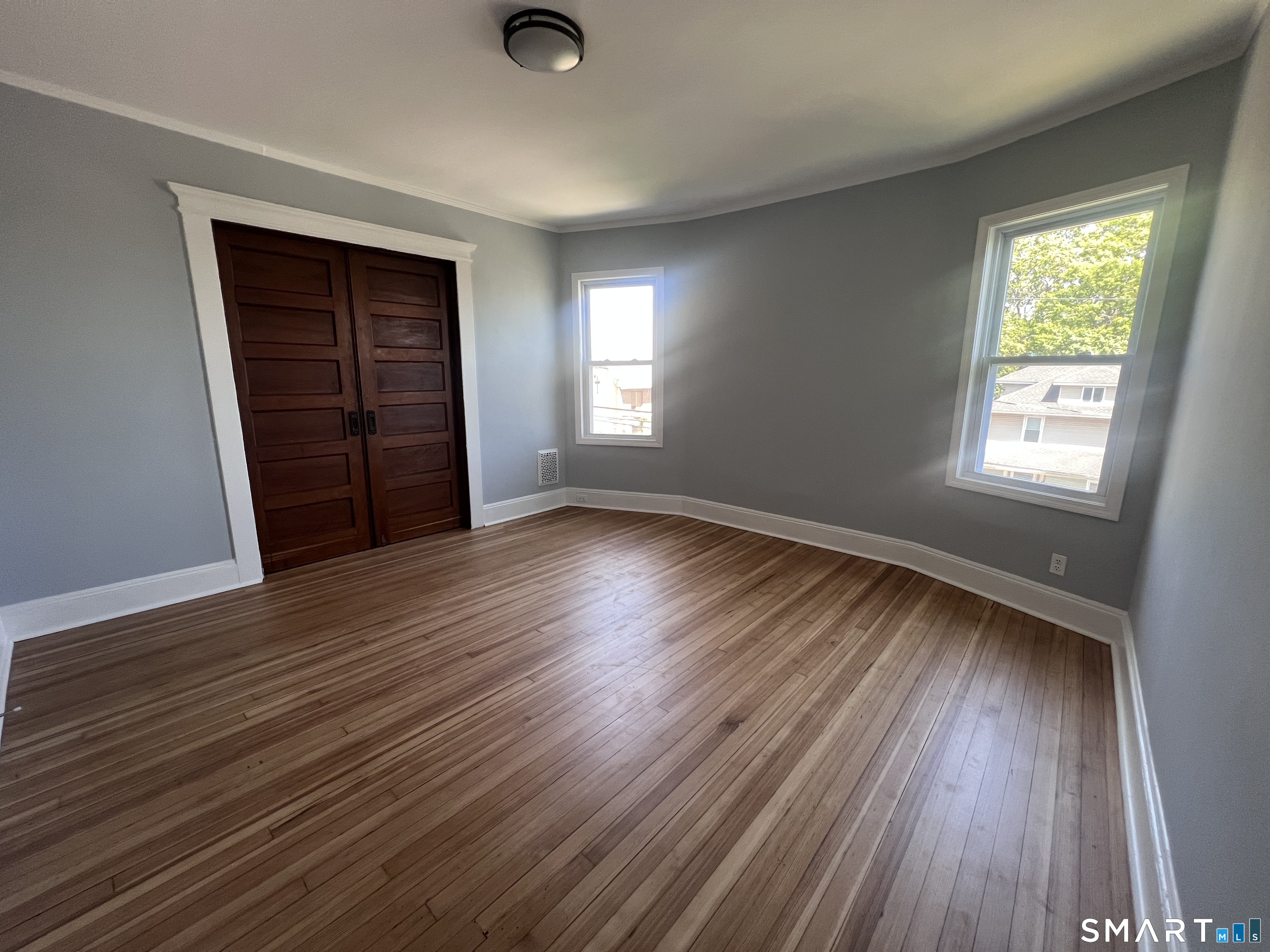 335 Ridgefield Avenue Bridgeport, CT 06610 - Photo 5 of 22 BEDROOM 1
