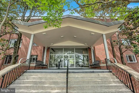 a view of a entryway of the house
